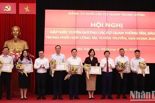 Tiếp tục đồng hành thông tin, tuyên truyền nhiệm vụ xây dựng Đảng trong Khối các cơ quan Trung ương