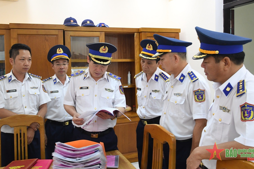 Kiểm tra Vùng Cảnh sát biển 2 về xây dựng đơn vị vững mạnh toàn diện 'Mẫu mực, tiêu biểu'