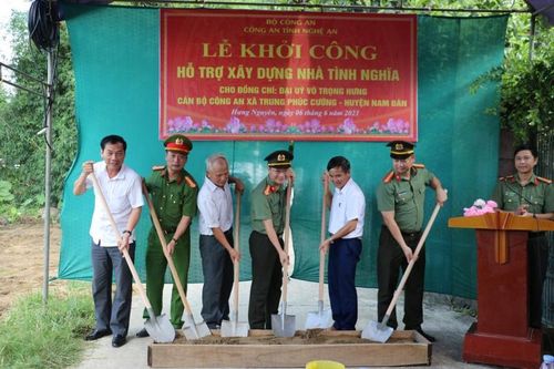 Khởi công xây nhà tình nghĩa cho cán bộ công an có hoàn cảnh đặc biệt khó khăn