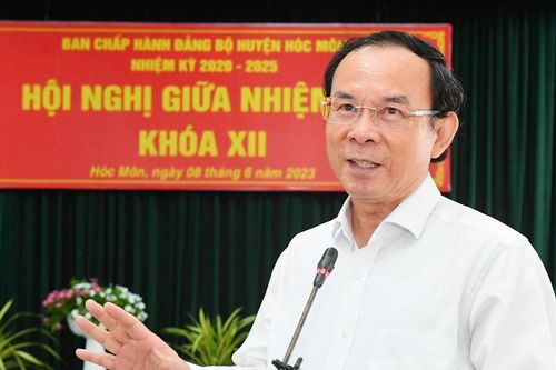 Xây dựng hệ thống chính trị tinh gọn, hiệu lực, hiệu quả, gắn bó máu thịt với nhân dân