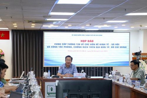 Xây dựng chính sách đặc thù thu hút sinh viên xuất sắc vào khu vực công