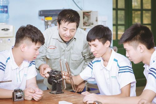 Nhà trường chung tay vào mùa sinh viên tìm việc