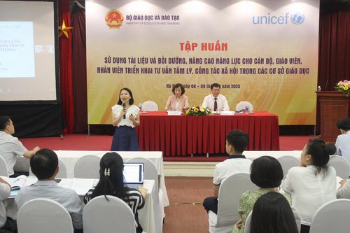 Tập huấn 21.000 giáo viên tư vấn tâm lý, công tác xã hội