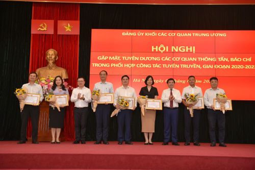 Đảng bộ Khối các cơ quan Trung ương tuyên dương cơ quan báo chí