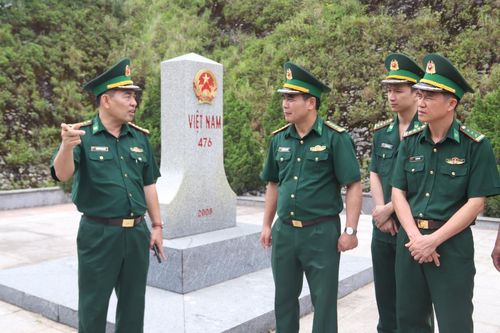 Khảo sát chuẩn bị chương trình Giao lưu sĩ quan trẻ Biên phòng Việt Nam - Lào lần thứ 2