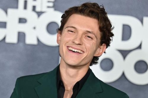 'Người Nhện' Tom Holland tạm ngừng đóng phim