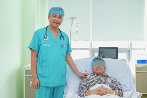 Chàng trai hôn mê sau khi chạy bộ khoảng 5km trong chiều oi nóng