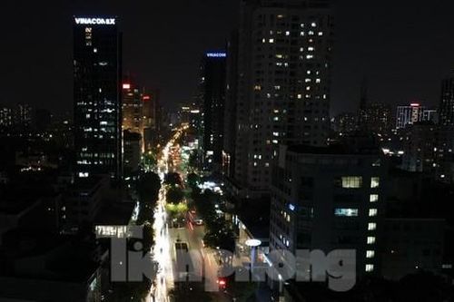 Thủ tướng: Các cơ quan, công sở tiết kiệm tối thiểu 5% điện năng