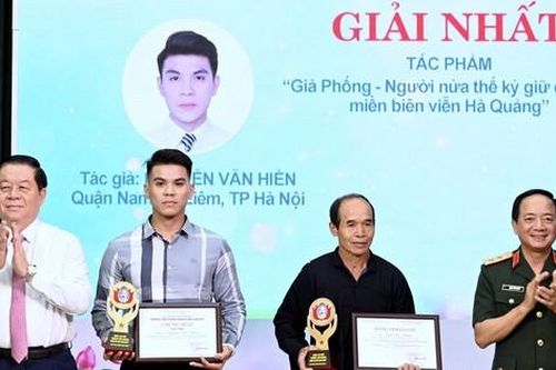 Trung tướng Trịnh Văn Quyết: 'Những tấm gương bình dị mà cao quý' đã củng cố niềm tin của nhân dân