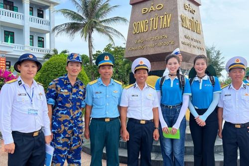 Đoàn Thiên Ân, Đỗ Thị Hà xúc động lần đầu đến Trường Sa