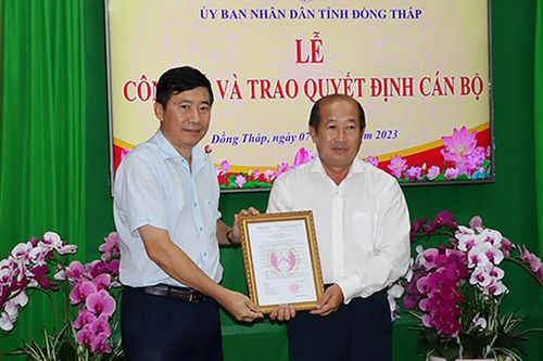 Phó Chủ tịch UBND tỉnh Đồng Tháp làm Giám đốc Sở Y tế