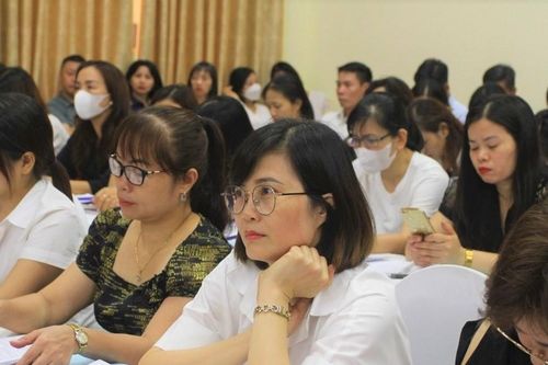 Bộ GD-ĐT: Bắt chước mạng, nhiều học sinh gây tổn thương bản thân