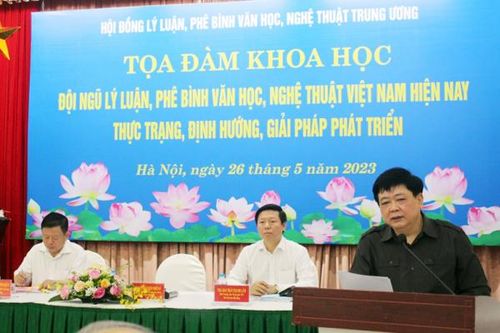 'Gỡ khó' để lý luận, phê bình văn học, nghệ thuật phát triển