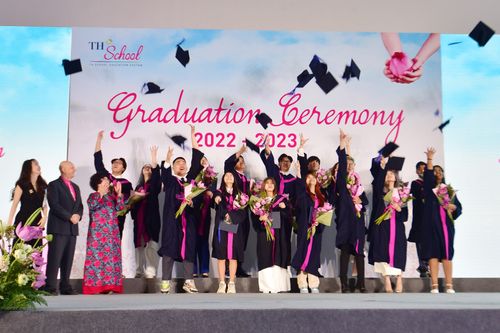 Tổng hiệu trưởng TH School: 'Hãy đi và hãy là chính mình'