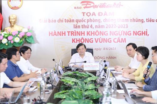 'Hành trình không ngừng nghỉ, không vùng cấm'