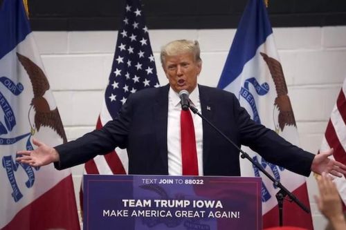 Ông Trump phản ứng về thông tin có thể sắp bị truy tố
