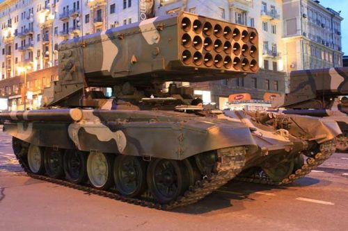 Clip: Soi uy lực 'Hỏa thần' TOS-1A của Quân đội Nga