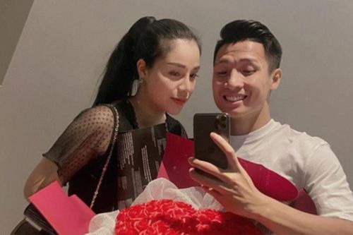 Loạt status khó hiểu 'bay màu' khỏi trang cá nhân của bà xã Bùi Tiến Dũng