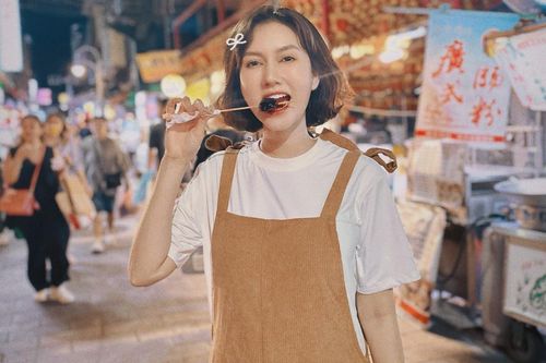 Bị nói dùng chiêu trò hẹn hò để PR, Hương Giang đáp trả ra sao?