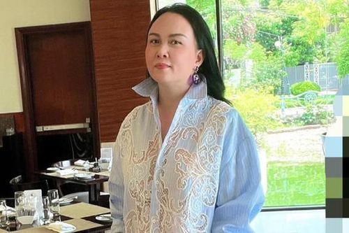 Phượng Chanel khoe da đẹp ở tuổi 46