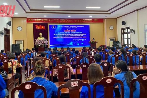 Diễn đàn 'Khát vọng cống hiến - lẽ sống thanh niên'