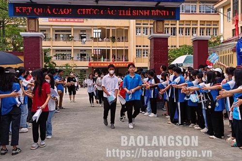 Kết thúc môn thi Ngữ Văn: Đề thi được đánh giá vừa sức
