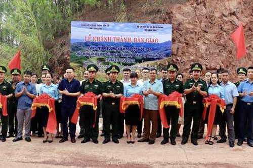 Khánh thành đường kiểm tra cột mốc giới 1228