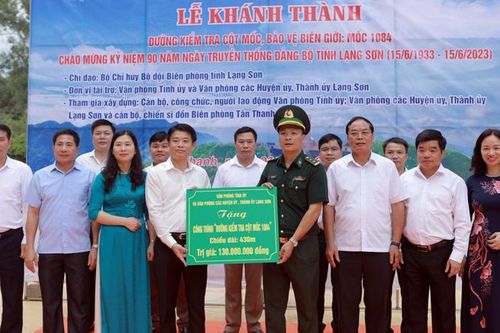 Khánh thành đường kiểm tra cột mốc 1084 tại xã Tân Thanh, huyện Văn Lãng