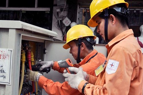 Phải cắt giảm từ 6 – 30% nhu cầu dùng điện, làm sao để doanh nghiệp không thiệt hại?