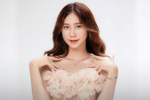 Hoa khôi Ngoại thương: Đạt 10 điểm tiếng Anh thi đại học, từng tự ti về nhan sắc