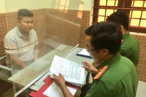 Về xã vùng sâu lừa hàng chục người làm sổ đỏ giả