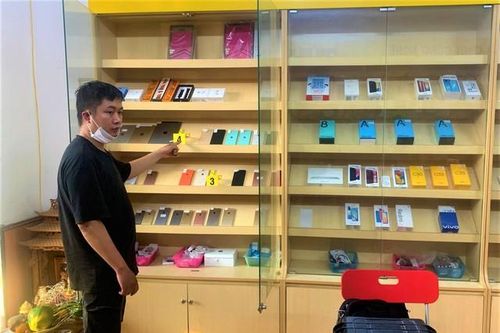 Bắt đối tượng đột nhập cửa hàng điện thoại di động, trộm nhiều tài sản