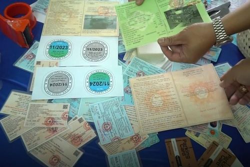 Công an TP.HCM triệt phá đường dây sản xuất, mua bán giấy tờ giả