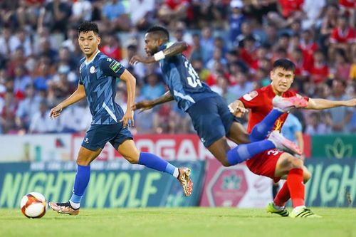 HLV Vũ Tiến Thành đề nghị xem xét trọng tài