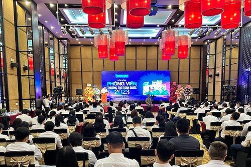 Báo Thanh Niên vinh dự nhận Cờ thi đua của Chính phủ