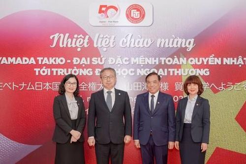 Đại sứ Nhật bản chia sẻ về 'Quan hệ Việt Nam-Nhật Bản: Khởi nguồn và tương lai' tại ĐH Ngoại Thương
