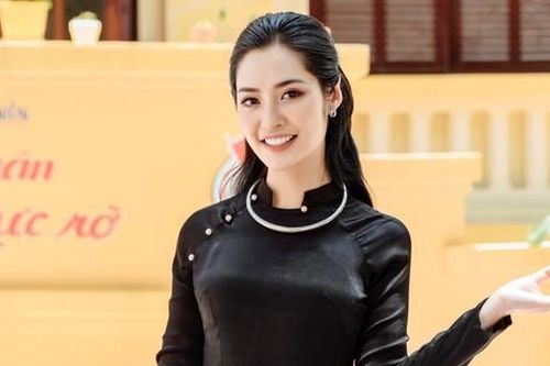 Nông Thúy Hằng: 'Tôi lựa chọn hình ảnh Hoa hậu trí thức chứ không phải hào nhoáng hàng hiệu'
