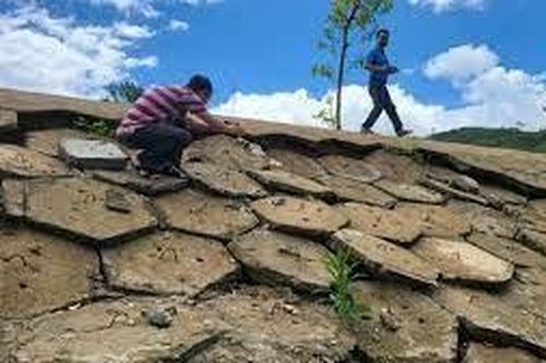 Vụ 'Kè chống sạt lở bị sạt lở': Chống ngập trên… giấy