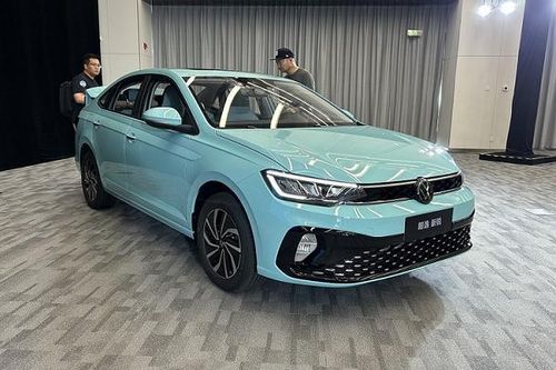 Volkswagen Lavida XR chỉ 330 triệu đồng, 'em song sinh' của Virtus tiền tỷ