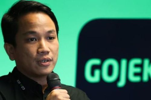 CEO công ty mẹ của Gojek bất ngờ từ chức