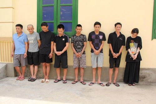 Khởi tố nhóm đối tượng mua bán, sử dụng trái phép ma túy