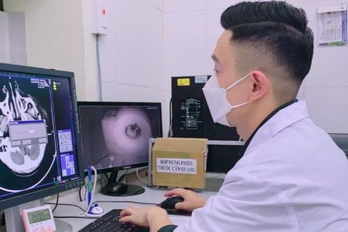 Báo động đỏ cứu bệnh nhân vỡ xương sọ, chuyển sang từ Lào