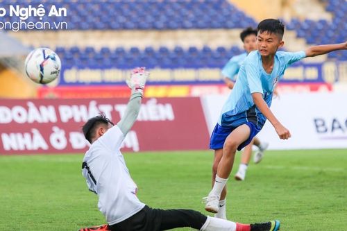 Đương kim vô địch Đô Lương giành chiến thắng 5-1 trước đội thiếu niên thị xã Cửa Lò