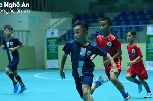 Nhi đồng Thanh Chương thắng đậm trước nhi đồng Cửa Lò