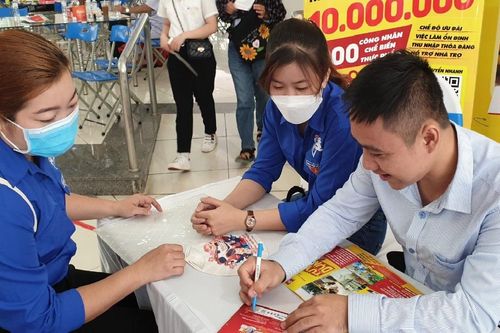 TP Hồ Chí Minh tìm cách thu hút nhân lực chất lượng cao làm viên chức, công chức