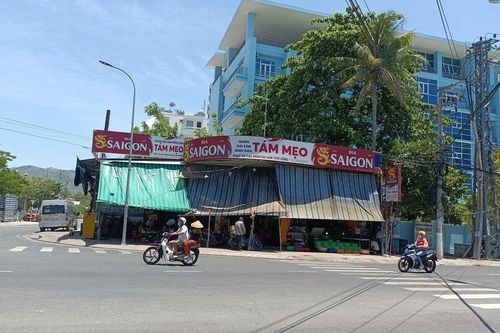 Vụ nhân viên quán hải sản đánh khách có dấu hiệu cố ý gây thương tích