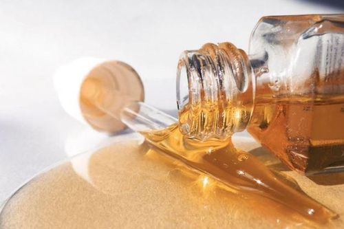 5 công dụng đa năng của dầu dưỡng da em bé mà chị em nào cũng nên biết