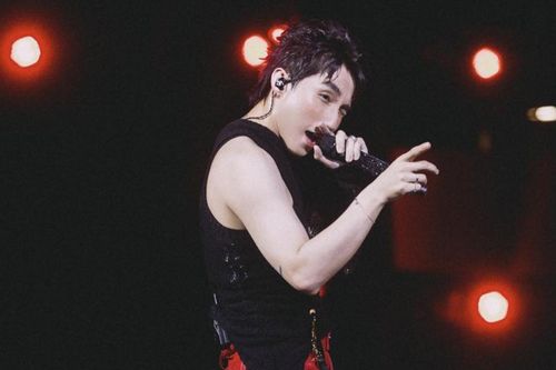 Sơn Tùng hát live Making My Way, dân mạng lại đồng loạt: 'Ai cover cho nổi'