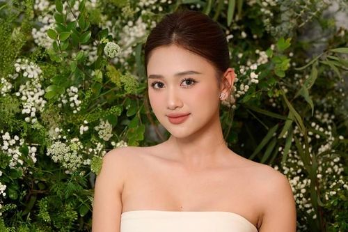 Hoa khôi Thu Hương hóa nàng thơ trong MV mới của Lê Bảo Bình