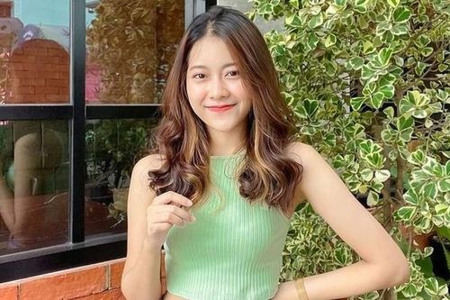 Sau 5 năm ở riêng, cô gái chọn về sống với bố mẹ để thoát khỏi áp lực tiền bạc
